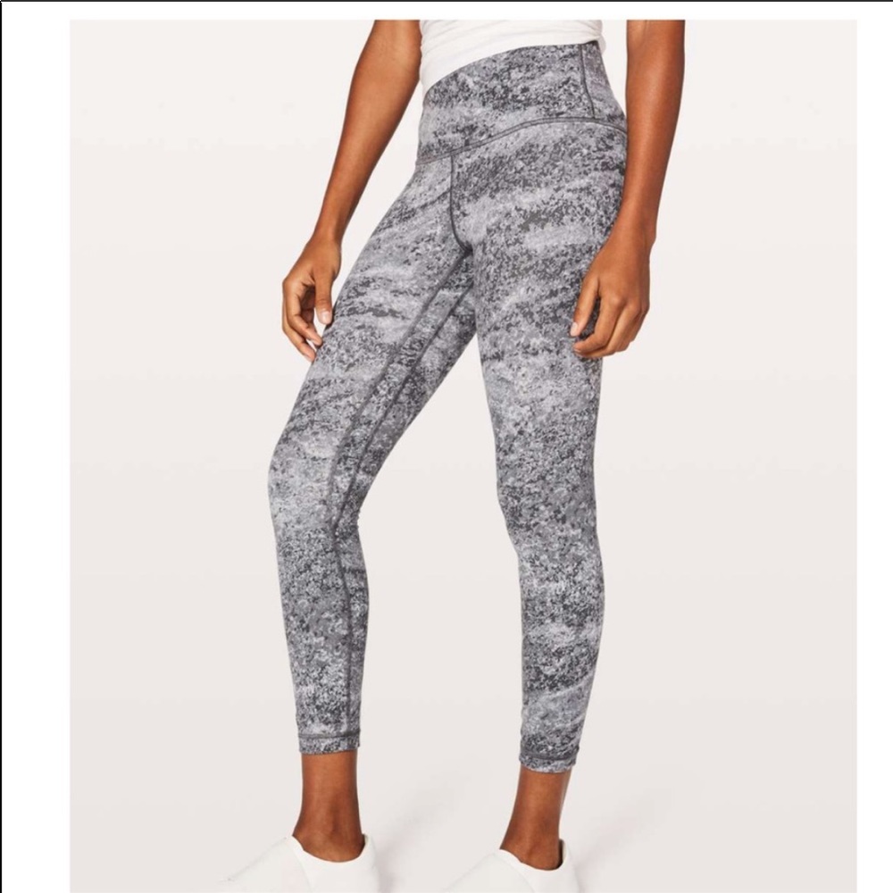 Lululemon Ice grey Align leggings